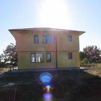 Дом в деревне в Болгарии, 185 кв.м.