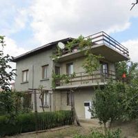 Дом в деревне в Болгарии, 230 кв.м.