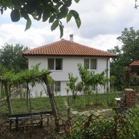 Дом в деревне в Болгарии, 180 кв.м.