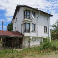 Дом в деревне в Болгарии, 196 кв.м.