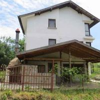 Дом в деревне в Болгарии, 196 кв.м.
