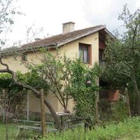 Дом в деревне в Болгарии, 100 кв.м.