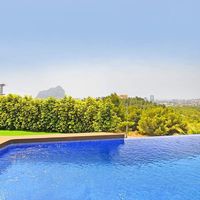 Villa in Spain, Comunitat Valenciana, Calp, 240 sq.m.