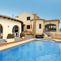 Villa in Spain, Comunitat Valenciana, Calp, 370 sq.m.
