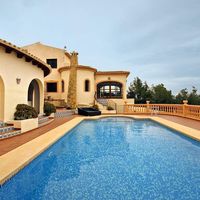 Villa in Spain, Comunitat Valenciana, Calp, 370 sq.m.