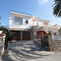 Villa in Spain, Comunitat Valenciana, Calp, 430 sq.m.