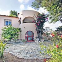 Villa in Spain, Comunitat Valenciana, Calp, 259 sq.m.