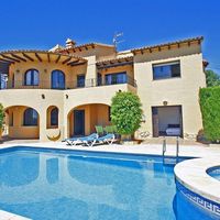 Villa in Spain, Comunitat Valenciana, Calp, 380 sq.m.