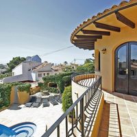 Villa in Spain, Comunitat Valenciana, Calp, 380 sq.m.