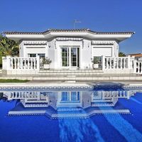 Villa in Spain, Comunitat Valenciana, Calp, 450 sq.m.