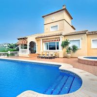 Villa in Spain, Comunitat Valenciana, Calp, 230 sq.m.
