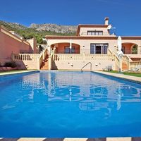 Villa in Spain, Comunitat Valenciana, Calp, 350 sq.m.