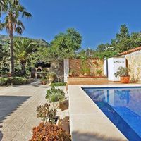 Villa in Spain, Comunitat Valenciana, Calp, 205 sq.m.
