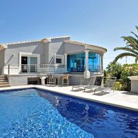 Villa in Spain, Comunitat Valenciana, Calp, 400 sq.m.