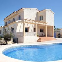 Villa in Spain, Comunitat Valenciana, Calp, 260 sq.m.