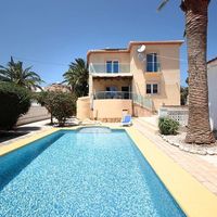 Villa in Spain, Comunitat Valenciana, Calp, 200 sq.m.