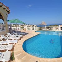 Villa in Spain, Comunitat Valenciana, Calp, 325 sq.m.