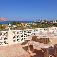 Villa in Spain, Comunitat Valenciana, Calp, 325 sq.m.