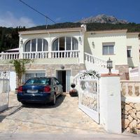 Villa in Spain, Comunitat Valenciana, Calp, 200 sq.m.