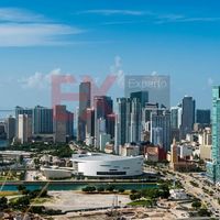 Other commercial property in the USA, Florida, Miami, 1377 sq.m.