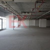 Other commercial property in United Arab Emirates, Dubai, 480 sq.m.