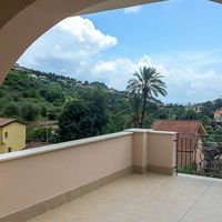 Flat in the mountains, at the seaside in Italy, Bordighera, 56 sq.m.
