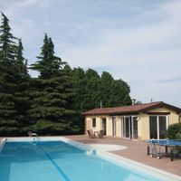 Villa in the suburbs in Italy, Alessandria, 510 sq.m.