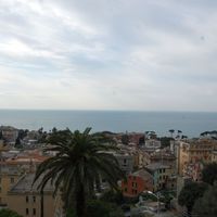 Flat at the seaside in Italy, Genoa, 145 sq.m.