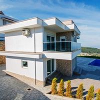 Villa at the spa resort, in the suburbs, at the seaside in Turkey, Alanya, 400 sq.m.