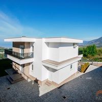 Villa at the spa resort, in the suburbs, at the seaside in Turkey, Alanya, 400 sq.m.