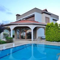 Вилла на спа-курорте, в пригороде, у моря в Турции, Аланья, 400 кв.м.