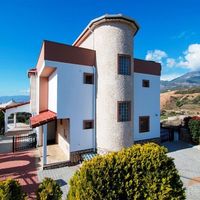 Вилла на спа-курорте, в пригороде, у моря в Турции, Аланья, 400 кв.м.