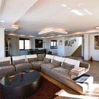 Вилла на спа-курорте, в пригороде, у моря в Турции, Аланья, 400 кв.м.