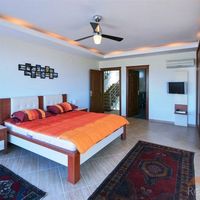 Вилла на спа-курорте, в пригороде, у моря в Турции, Аланья, 400 кв.м.