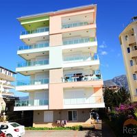 Flat at the spa resort, in the suburbs, at the seaside in Turkey, Alanya, 150 sq.m.