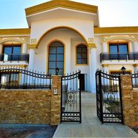 Villa in the big city, in the mountains, in the suburbs in Turkey, Antalya, 600 sq.m.