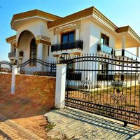 Villa in the big city, in the mountains, in the suburbs in Turkey, Antalya, 600 sq.m.