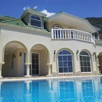 Villa at the seaside in Turkey, Alanya, 260 sq.m.