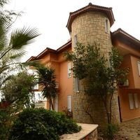 Villa at the seaside in Turkey, Alanya, 320 sq.m.