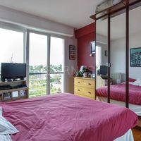 Flat in France, Chatou, 100 sq.m.