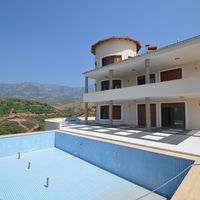 Villa at the seaside in Turkey, Alanya, 602 sq.m.