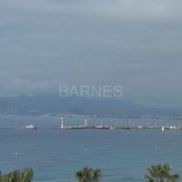 Flat in France, Cannes, 87 sq.m.
