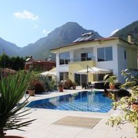 Вилла у моря в Турции, Аланья, 330 кв.м.