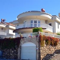 Вилла у моря в Турции, Аланья, 210 кв.м.