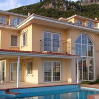 Вилла у моря в Турции, Аланья, 240 кв.м.