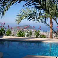 Villa at the seaside in Turkey, Alanya, 550 sq.m.