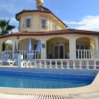 Вилла у моря в Турции, Аланья, 200 кв.м.