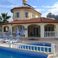 Вилла у моря в Турции, Аланья, 200 кв.м.