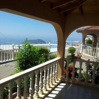 Villa at the seaside in Turkey, Alanya, 196 sq.m.