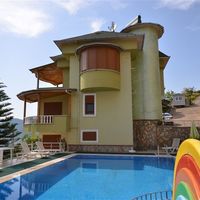 Villa at the seaside in Turkey, Alanya, 300 sq.m.